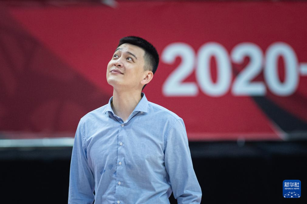 乐鱼网址-当战术无法填补阵容的裂缝，冠军教头杨鸣最终请辞