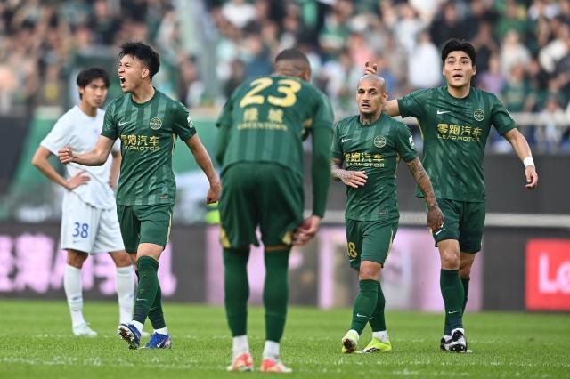 乐鱼app-【中超】王钰栋2球米特里策助攻戴帽 浙江4比1海牛